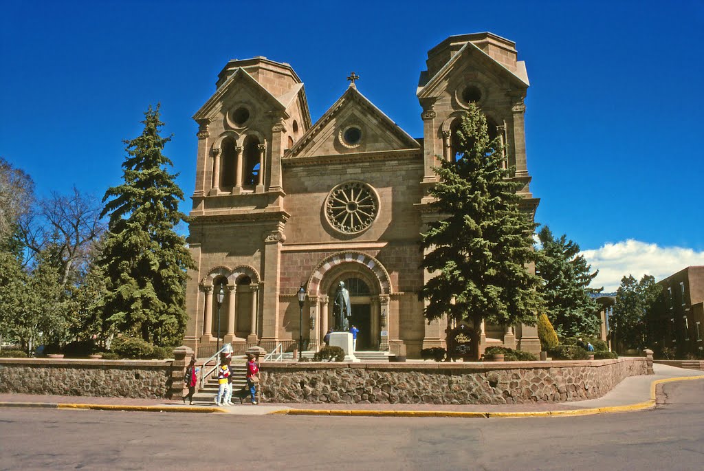 St. Francis Cathedral Basilica, near Historic Route 66, Santa Fe, New Mexico, Санта-Фе