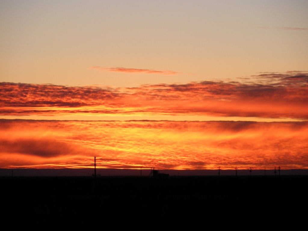 Beautiful sunset outside of Loco Hills, NM, Татум