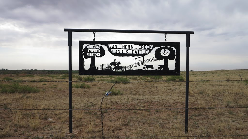 Pecos River Ranch sign. Ft. Sumner New Mexico, Форт-Самнер