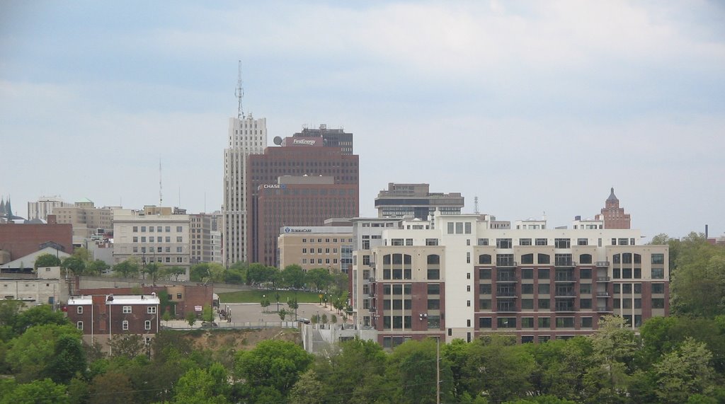 Downtown Akron with Northside Lofts, Акрон
