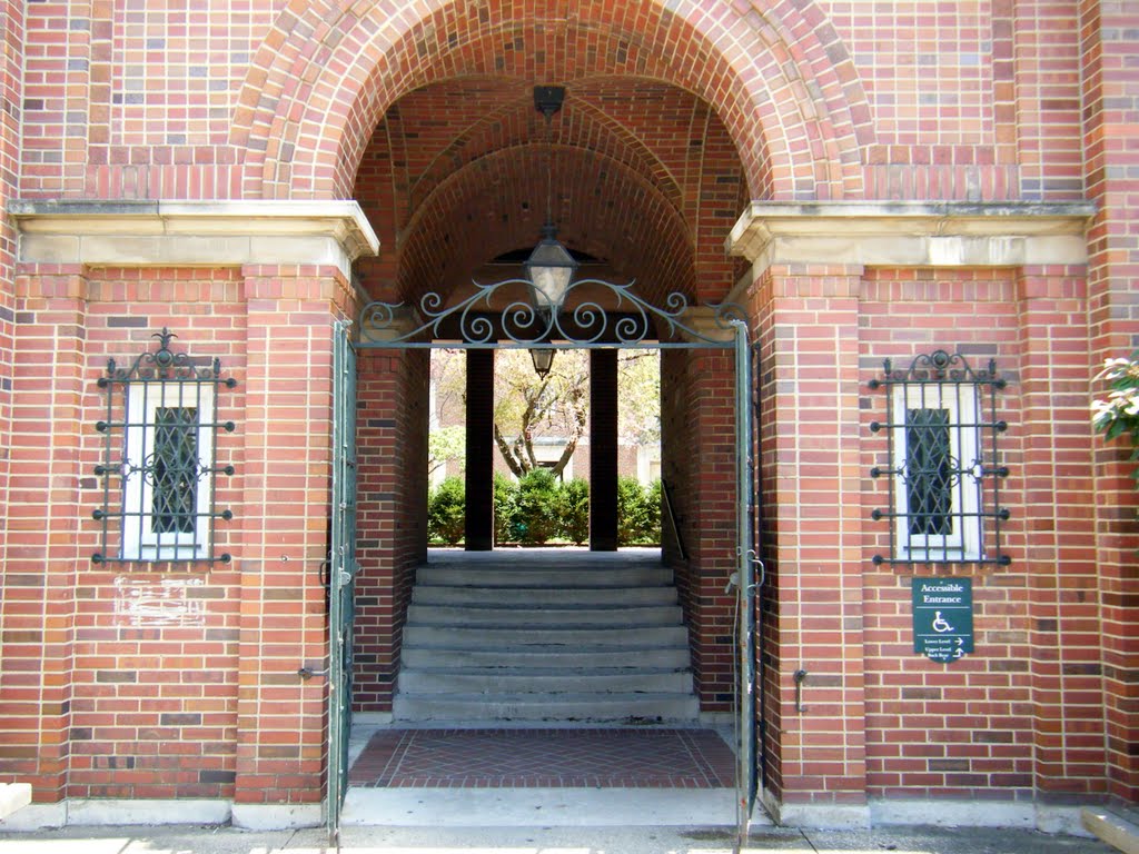 Scott Quad entrance gate, Атенс