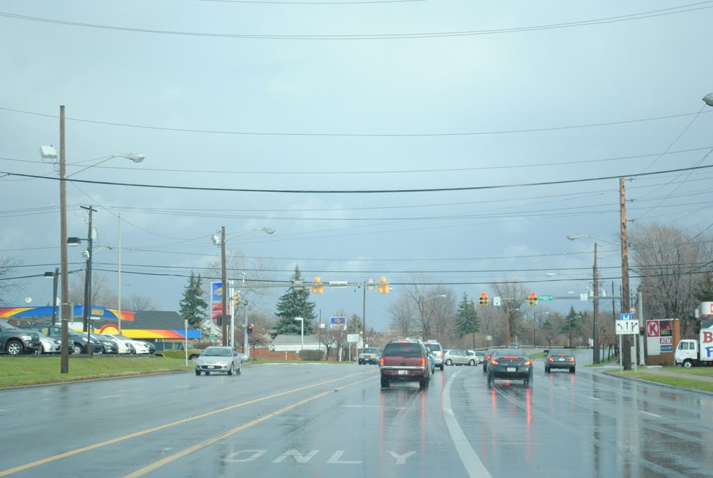 Intersection at Warrensville Center Road and Rockside, Бедфорд