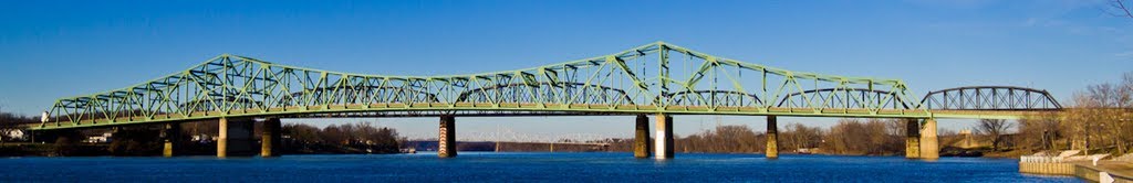 Bridge going to Belpre Ohio from Parkersburg Point Park 2012, Белпр