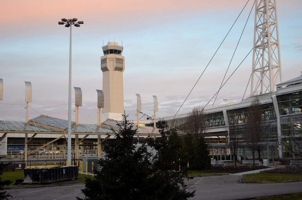 Cleveland Hopkins International Airport, Брук-Парк