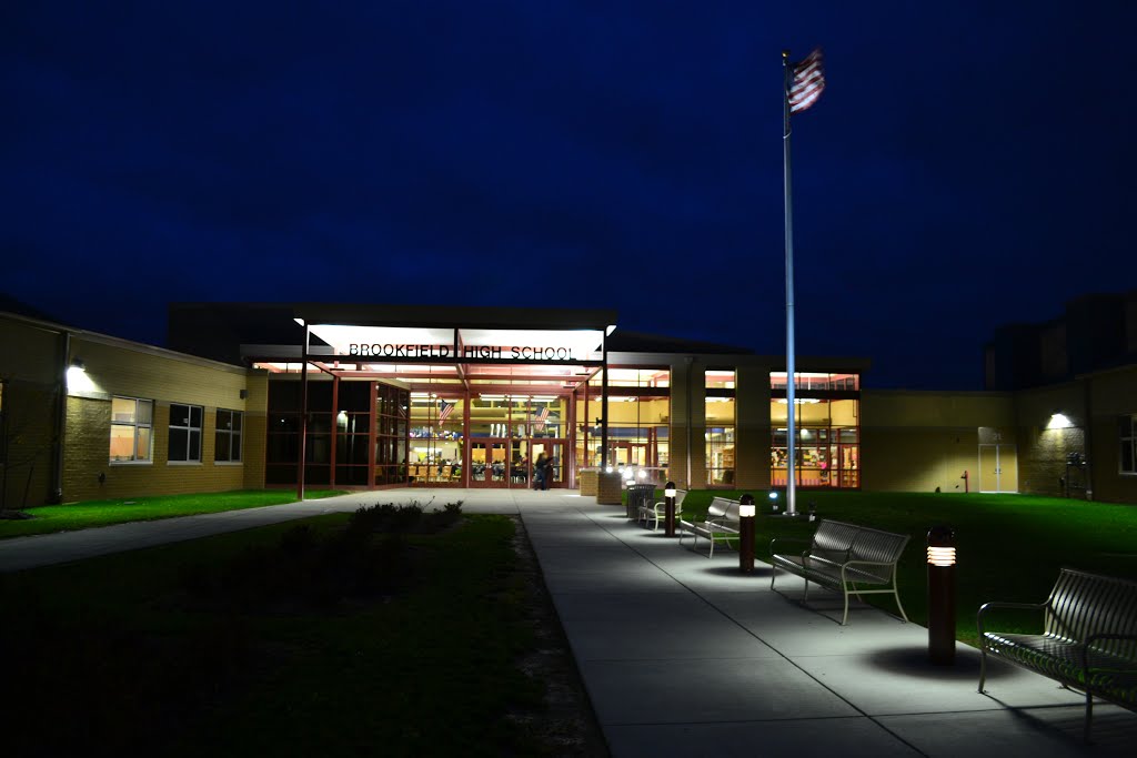 Brookfield High School, Брукфилд