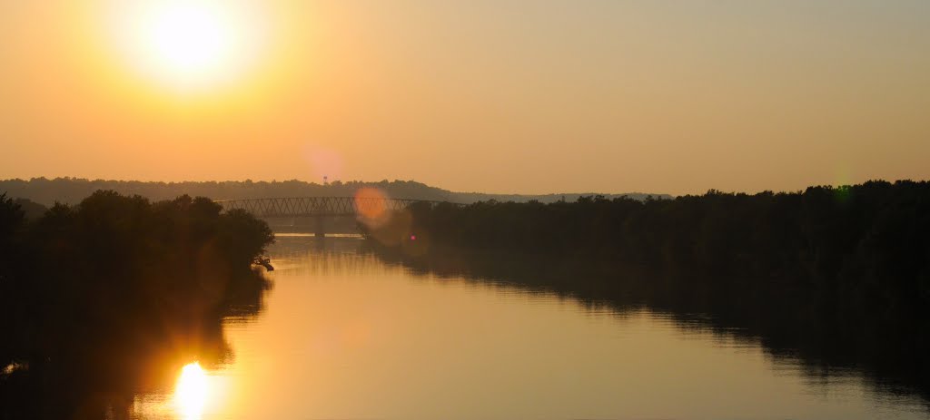 Ohio River, Sunset Over Marietta, Девола