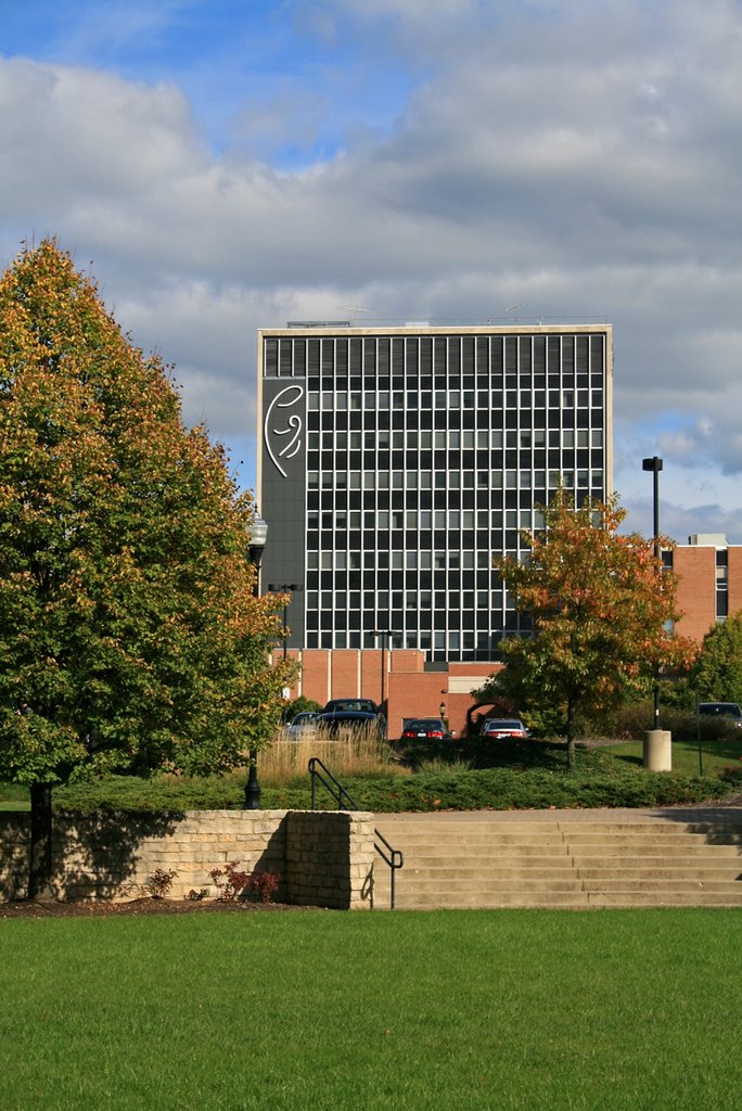 Miriam Hall, University of Dayton, Дэйтон