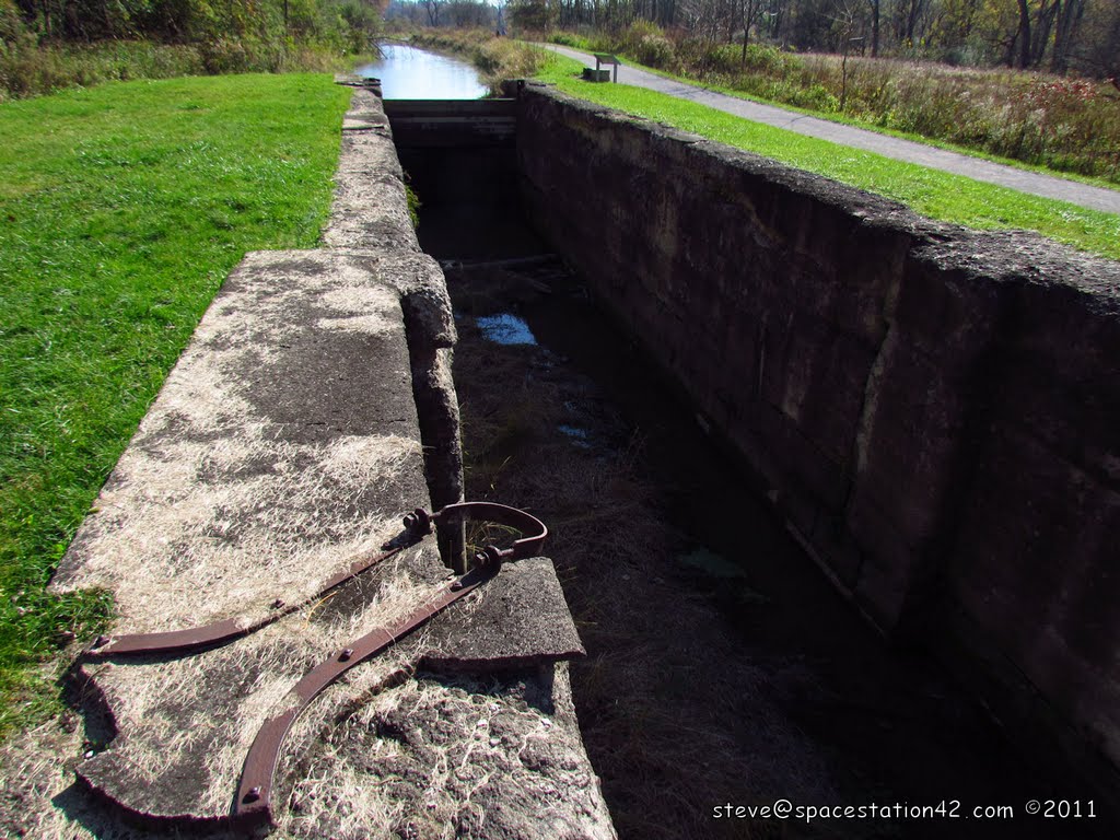 Broken Canal Lock, Индепенденс