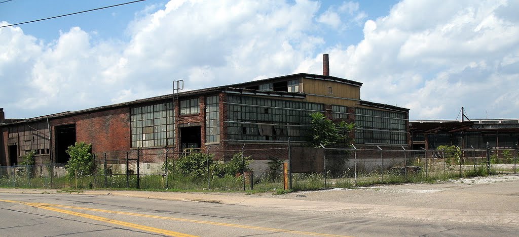 Hercules Motors Corporation Industrial Complex, 101 11th St. SE, Canton, OH, Кантон