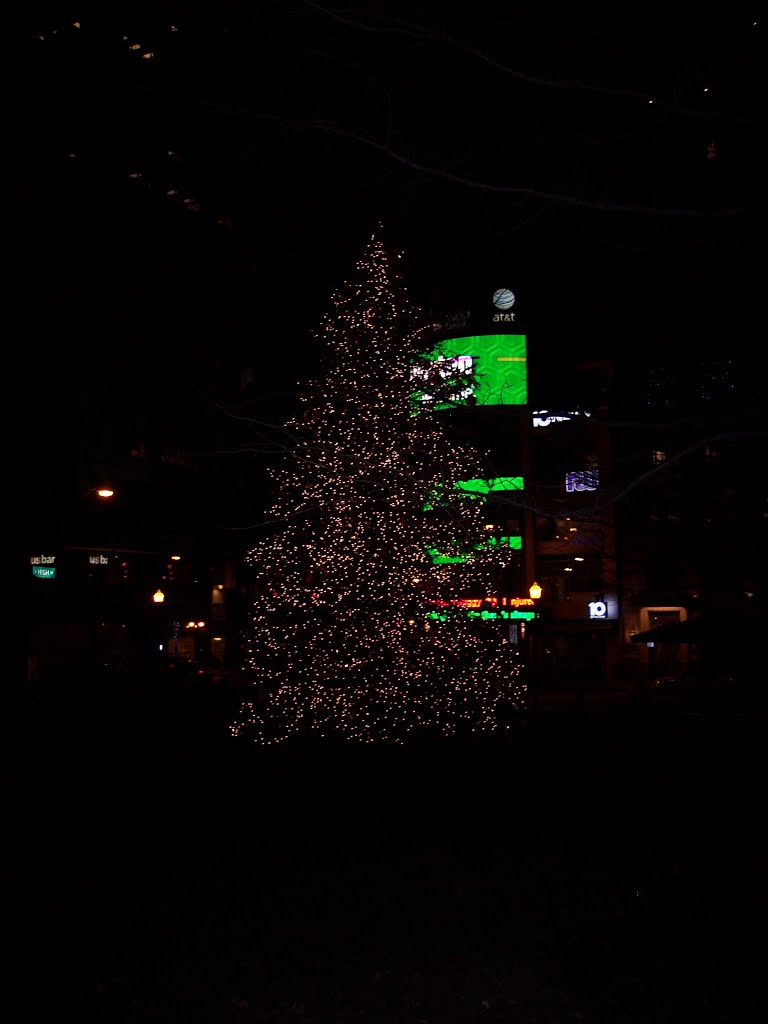 Columbus Ohio- Ohio Statehouse Christmas Tree, Колумбус