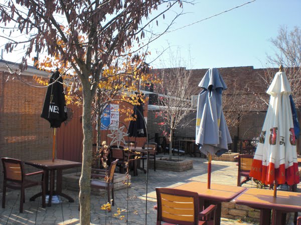 Enjoy some of our Mediterranean cuisine and dining outdoors on our beautiful patio., Марбл-Клифф