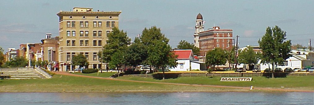 Mariettas Ohio River Levy (from Williamstown, WV), Маритта