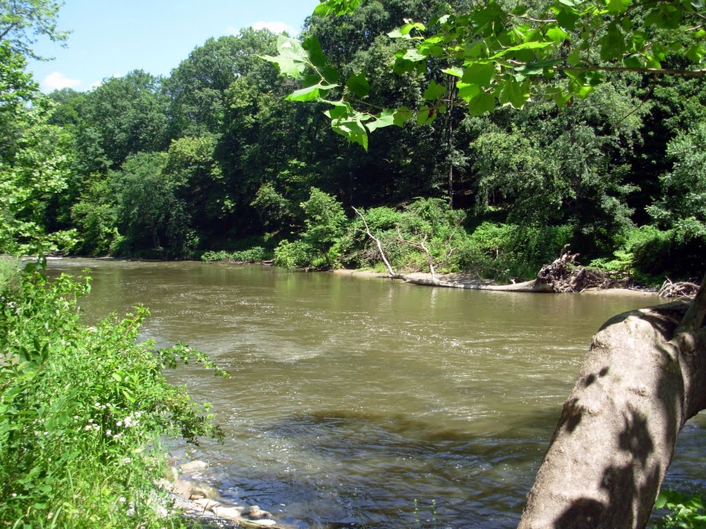 Cuyahoga river south of Peninsula, Пенинсула