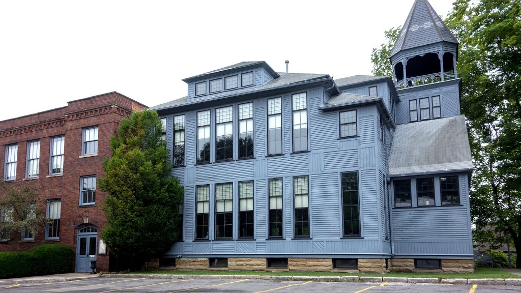 Boston Township Hall & Historic School, Пенинсула