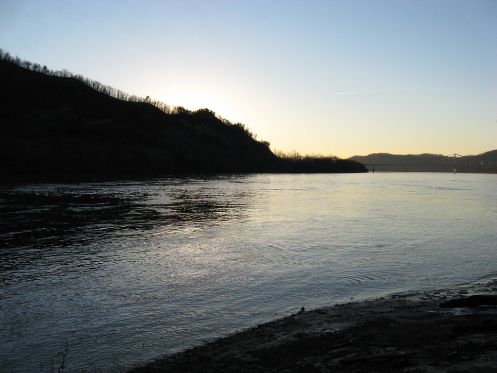the Ohio River at Portsmouth, Портсмоут
