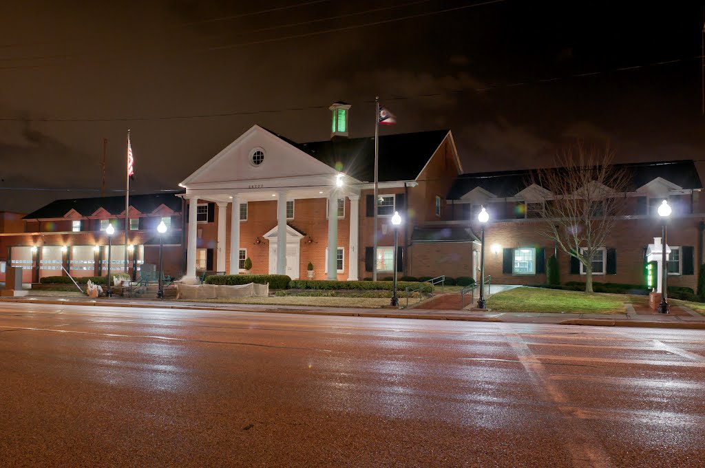Fairview Park City Hall, Роки-Ривер