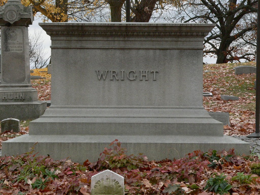 Wright Brothers and Family burial site at Woodland Cemetery in Dayton Ohio, Флетчер