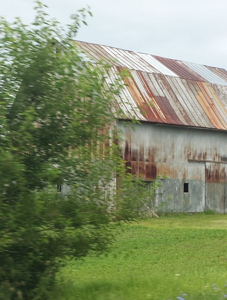 Rusty roof., Хигланд