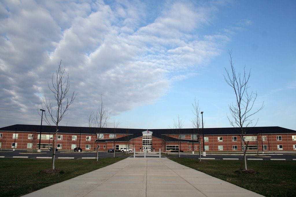 Rogers High School, Холланд