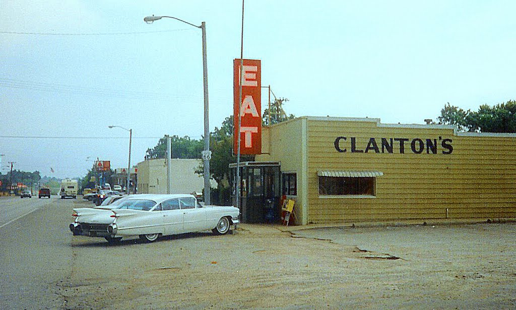 1959 Cadillac at Clantons Cafe, Винита