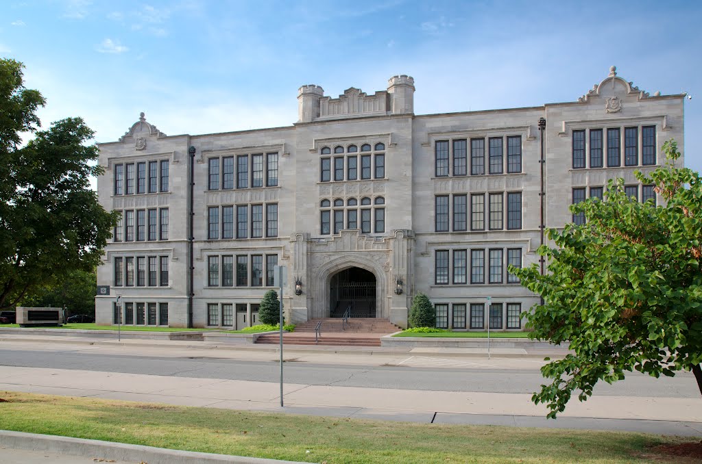 Central High School, Лаутон