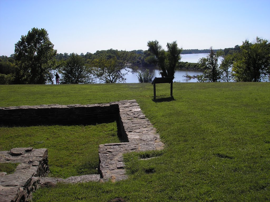 Site Of Civil War Fort, Моффетт