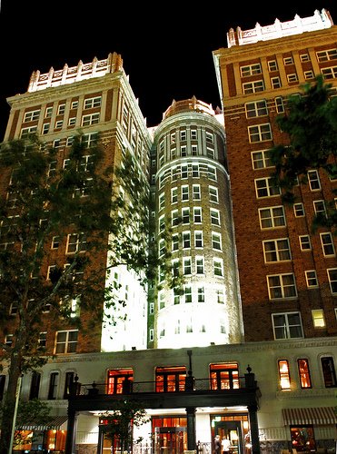 Skirvin Hilton Hotel - Downtown OKC, Николс-Хиллс