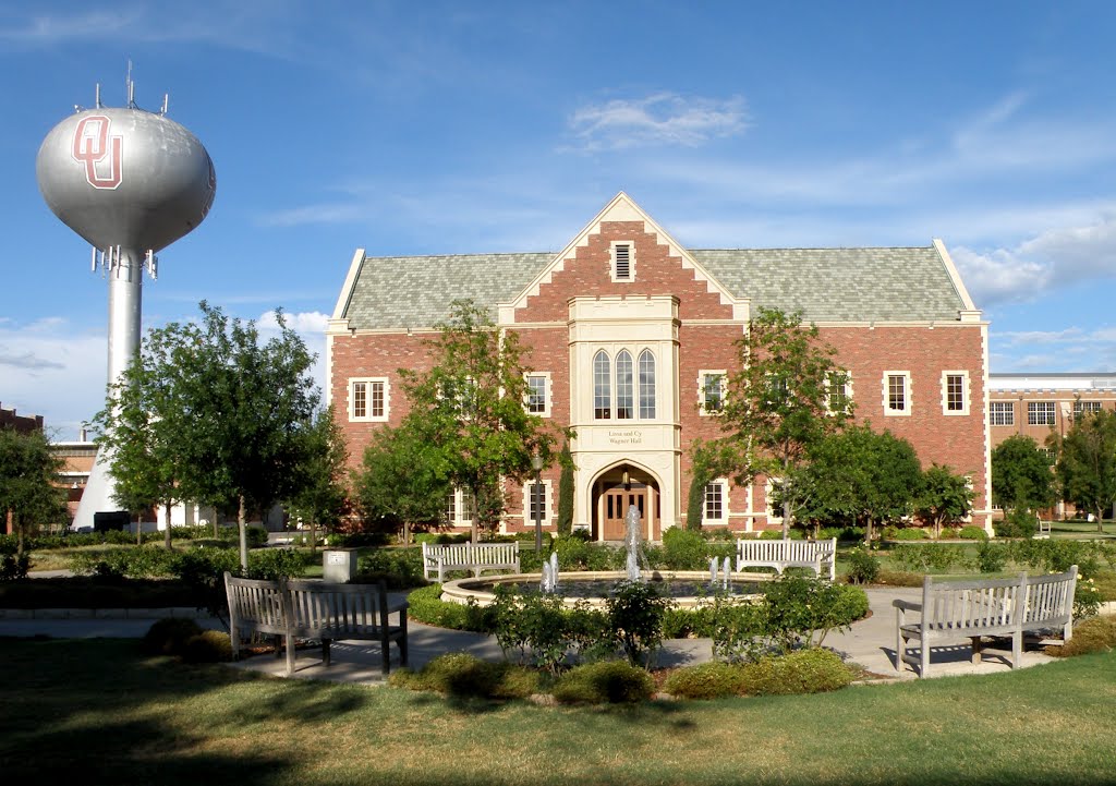 Norman, OK - University of Oklahoma - Lisa and Cy Wagner Hall, Норман