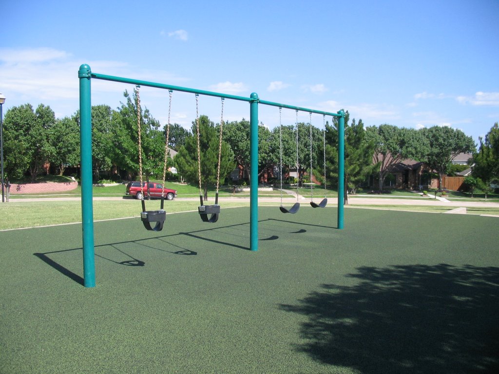 Childrens play area in Harvest Run Park, Carrollton, Олбани