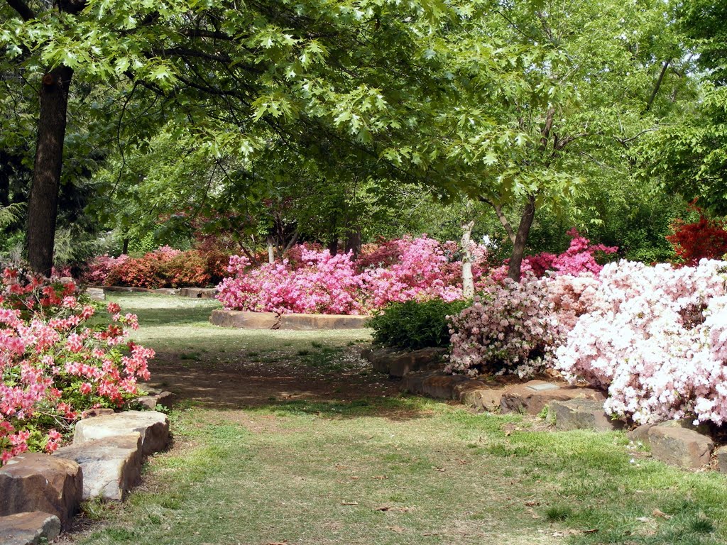 Springtime in Woodward Park in Tulsa, Талса