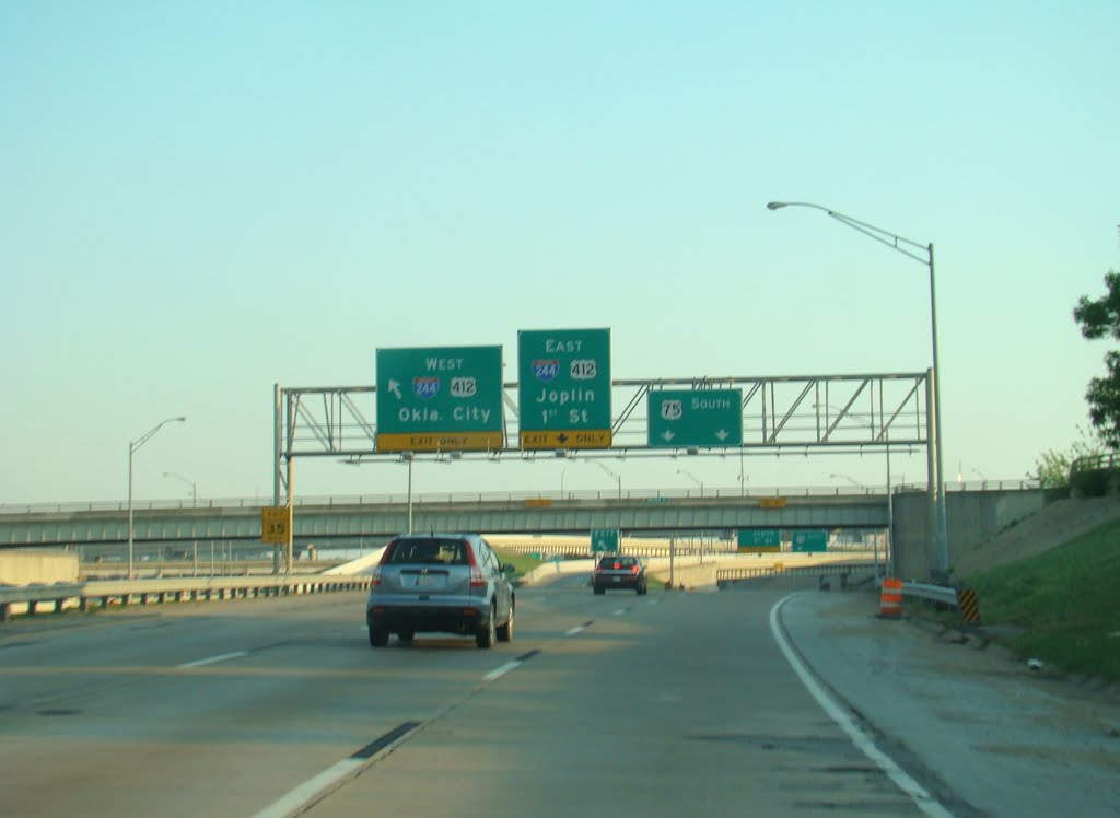 Entering Tulsa from Highway 75 Southbound, Талса