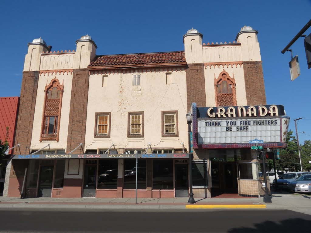 Old 1929 Granada Theater in The Dalles, Oregon, Даллес