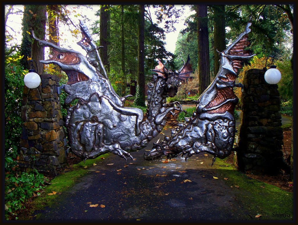 Dragon Gates, Лейк-Освего