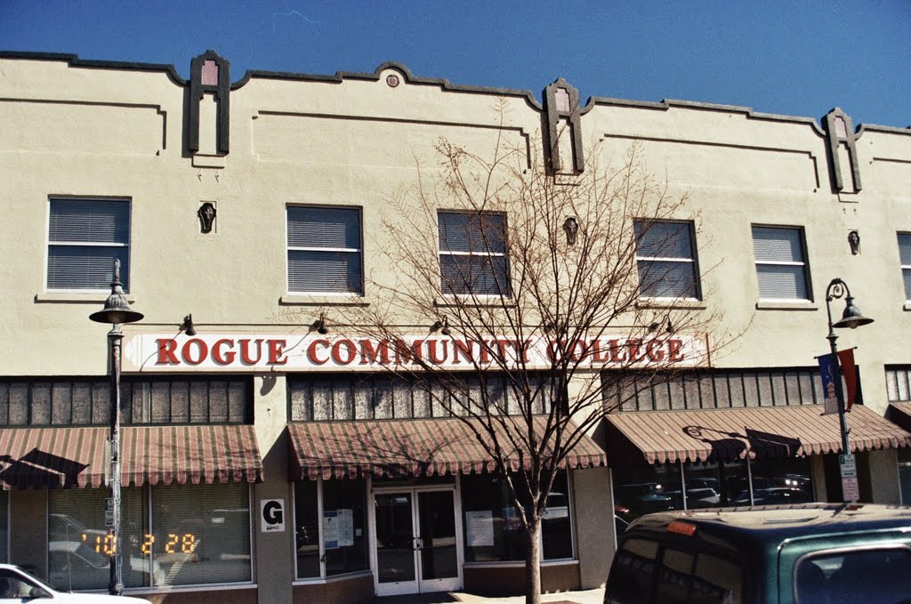 Rogue Community College  Town Campus -/- Medford, Oregon, Медфорд