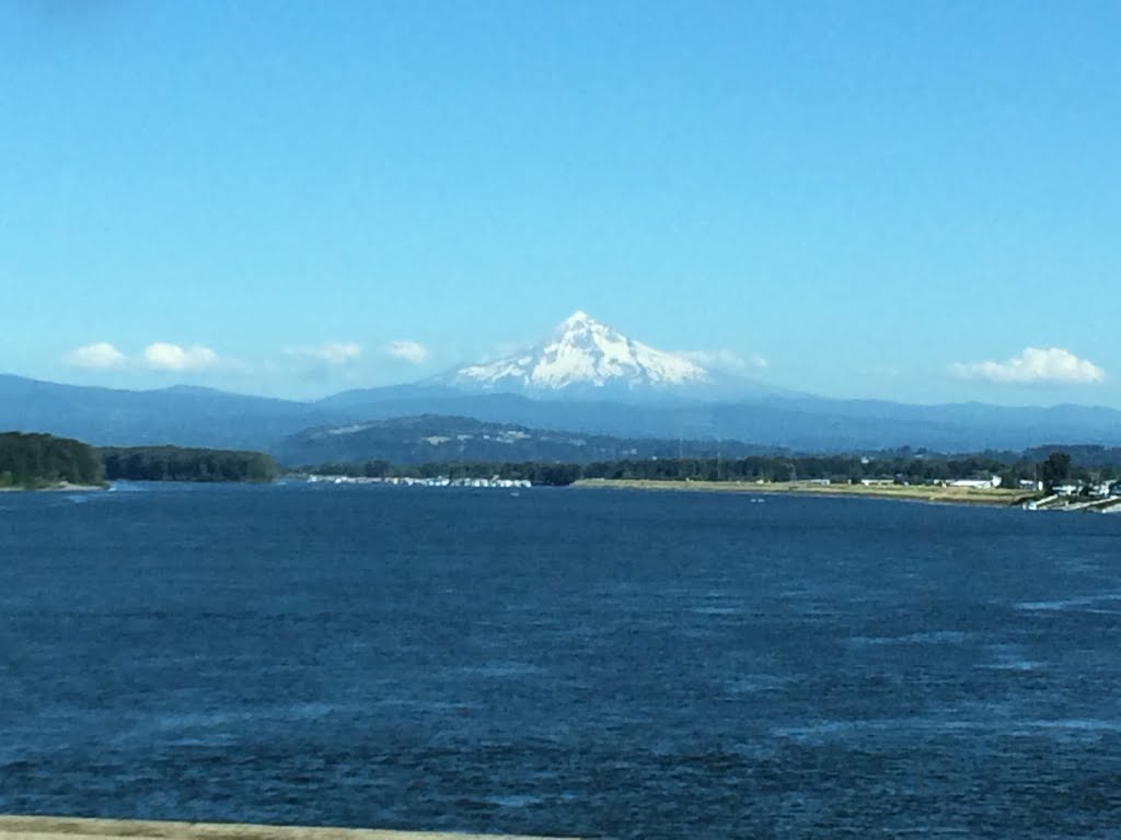 Columbia River and Mt. Hood, Паркрос