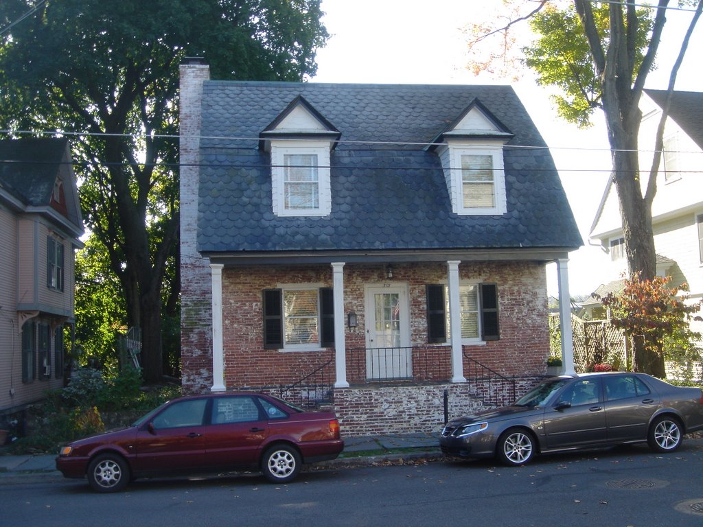 House on Thomas St in Stroudsburg, Pennsylvania on October 29, 2007, Строудсбург