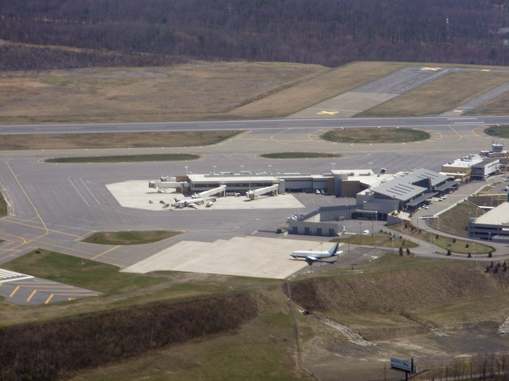Wilkes-Barre/Scranton International Airport from the air, Авока