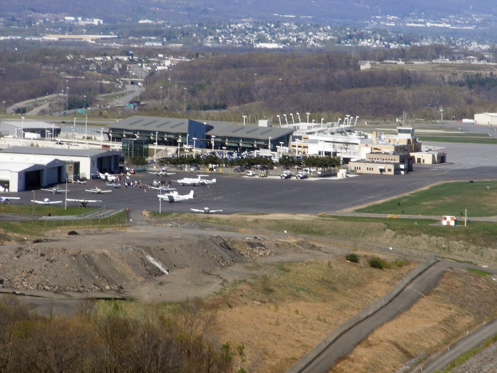 Wilkes-Barre/Scranton International Airport (AVP/KAVP) General Aviation Ramp, Авока