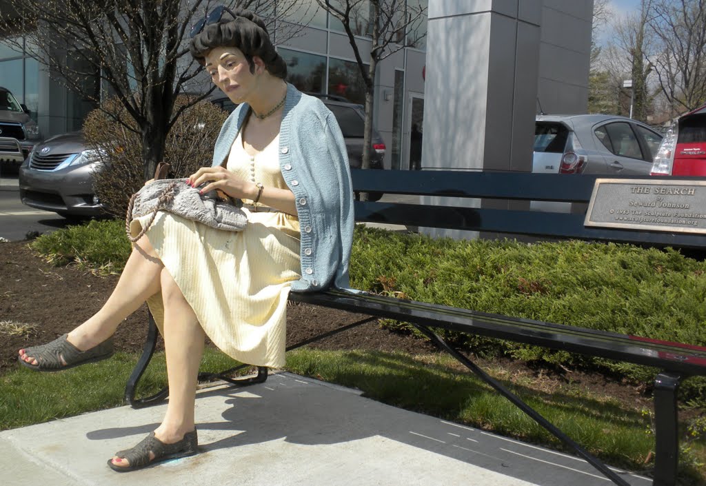 "The Search" sculpture by Seward Johnson in Ardmore, PA, Ардмор
