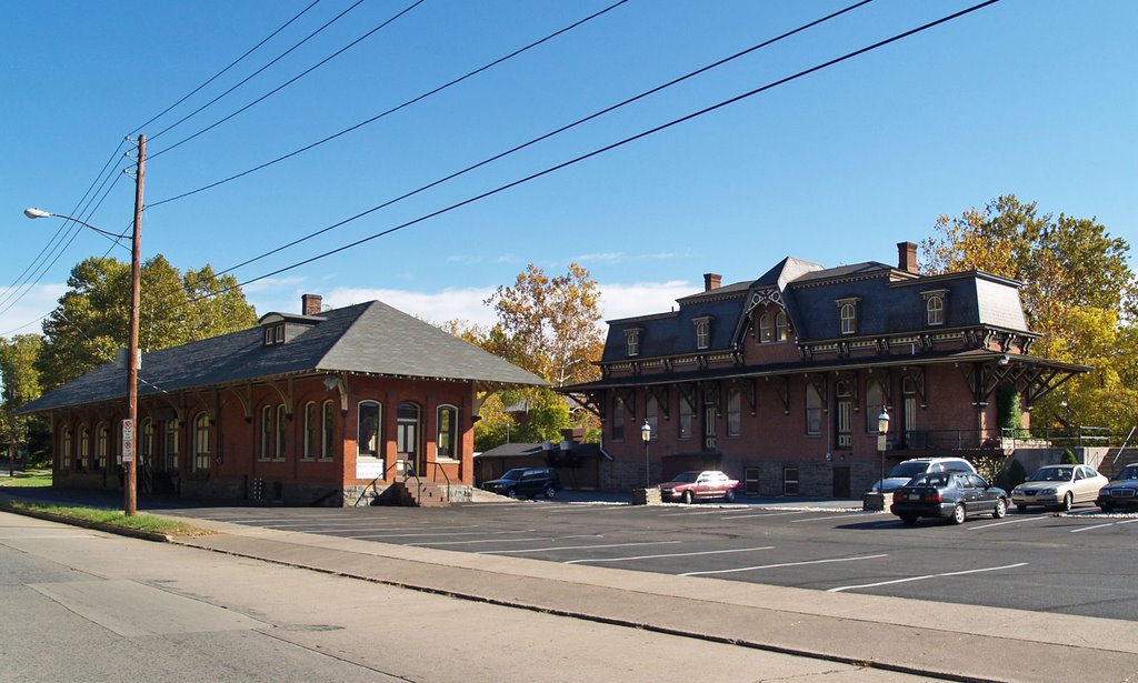 Central RR of New Jersey Freight Depot (now a restaurant), Бетлехем