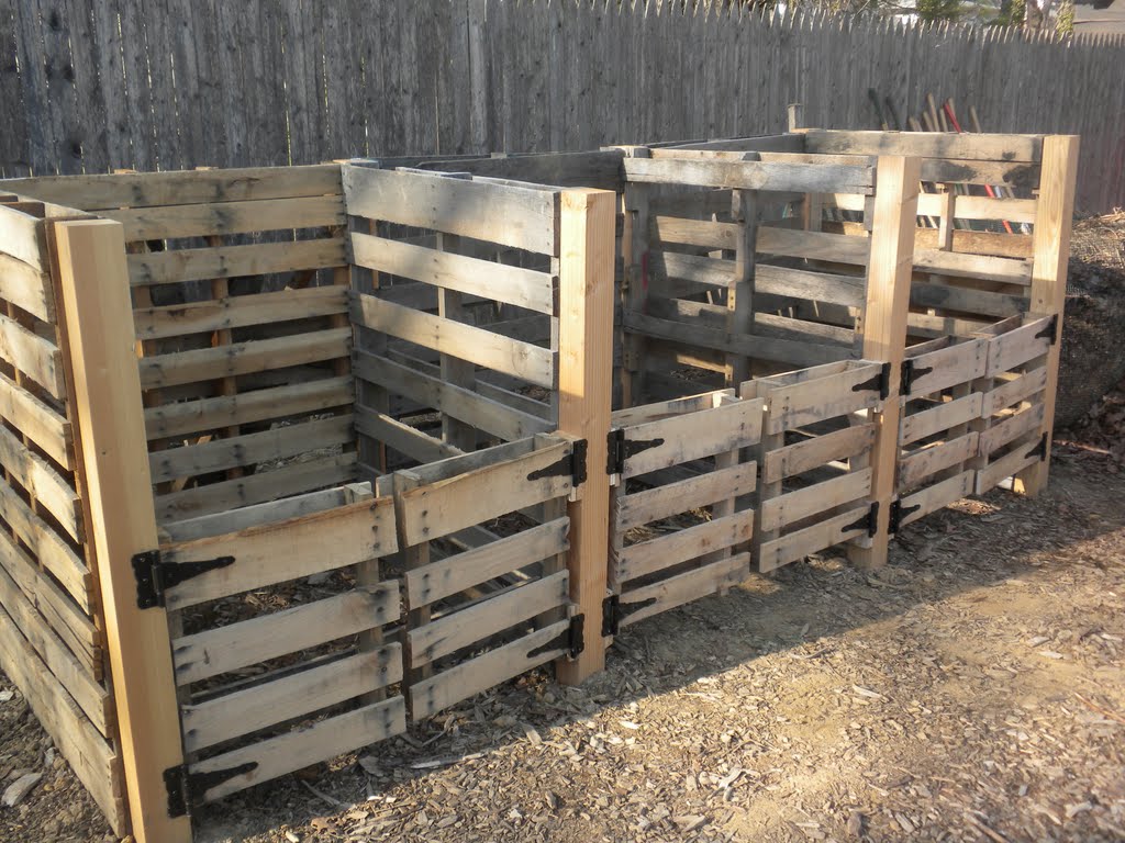 Compost bins, Boy Scout Eagle project, Linwood Park, Ardmore, PA, Брумалл