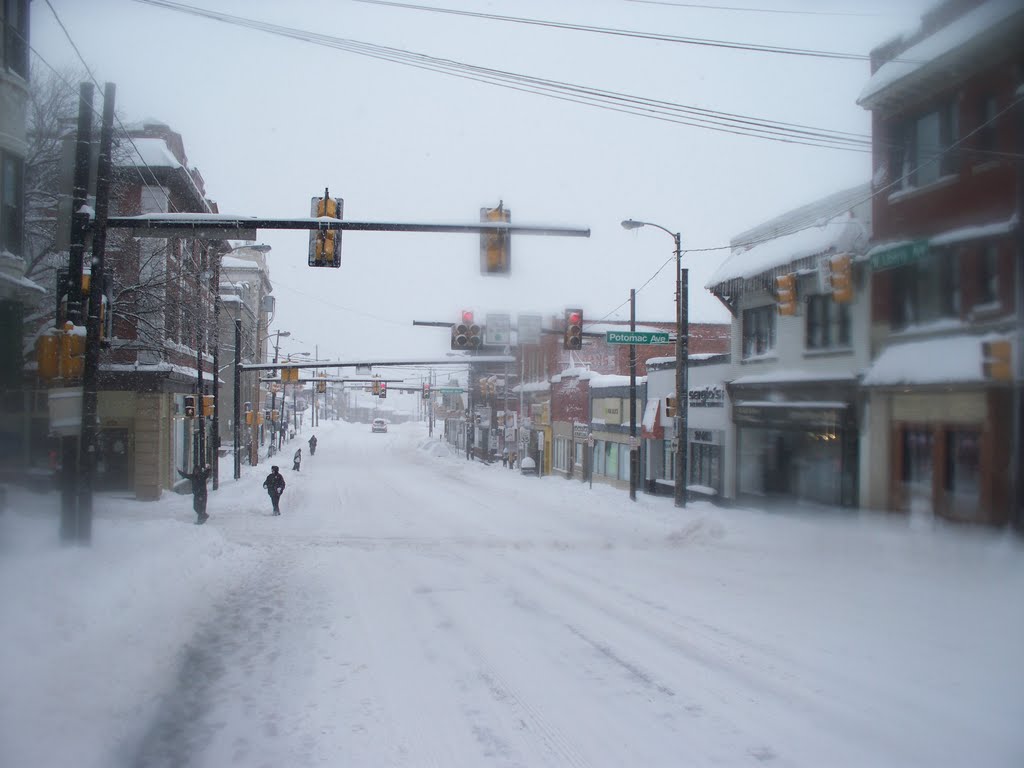 Snow cover West Liberty Avenue, Дормонт