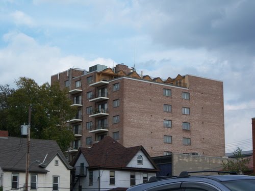 View of Apartment Building, Дормонт