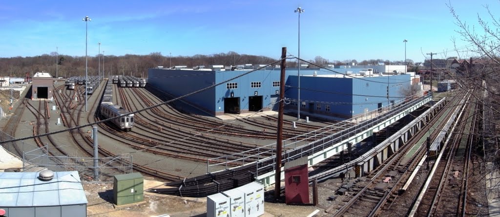 the rail yard of SEPTA 69th Street transfer hub, Ист-Лансдаун