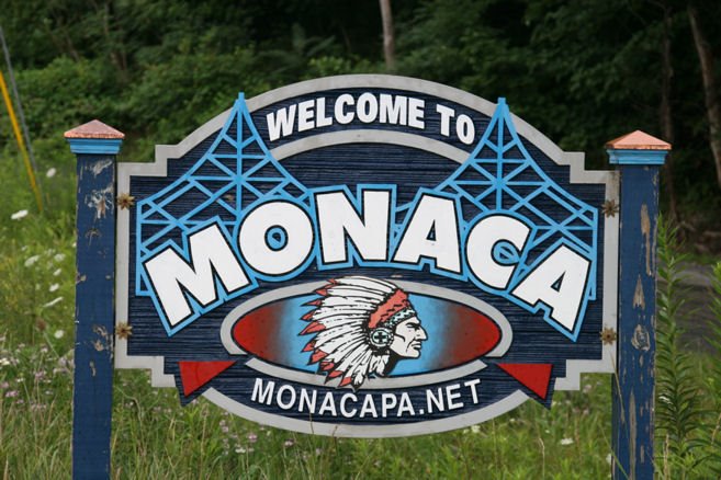 Monaca Borough Sign on Marshall Road, Ист-Рочестер