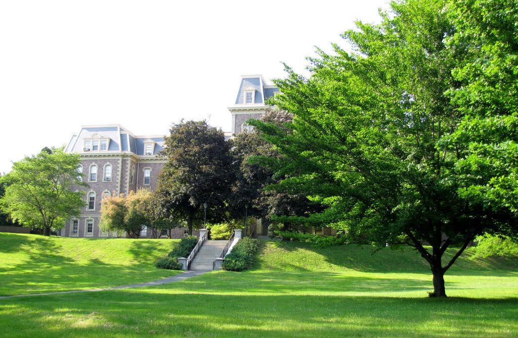 Lafayette College, Истон
