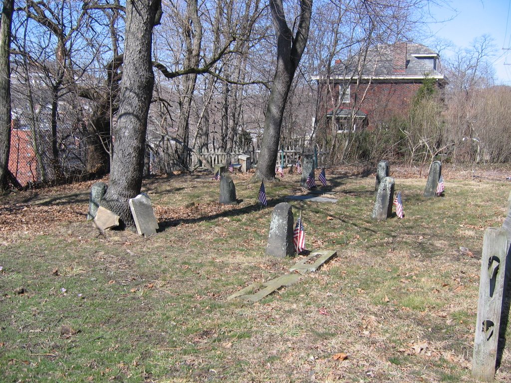 Ross Colonial Cemetery, Карнеги