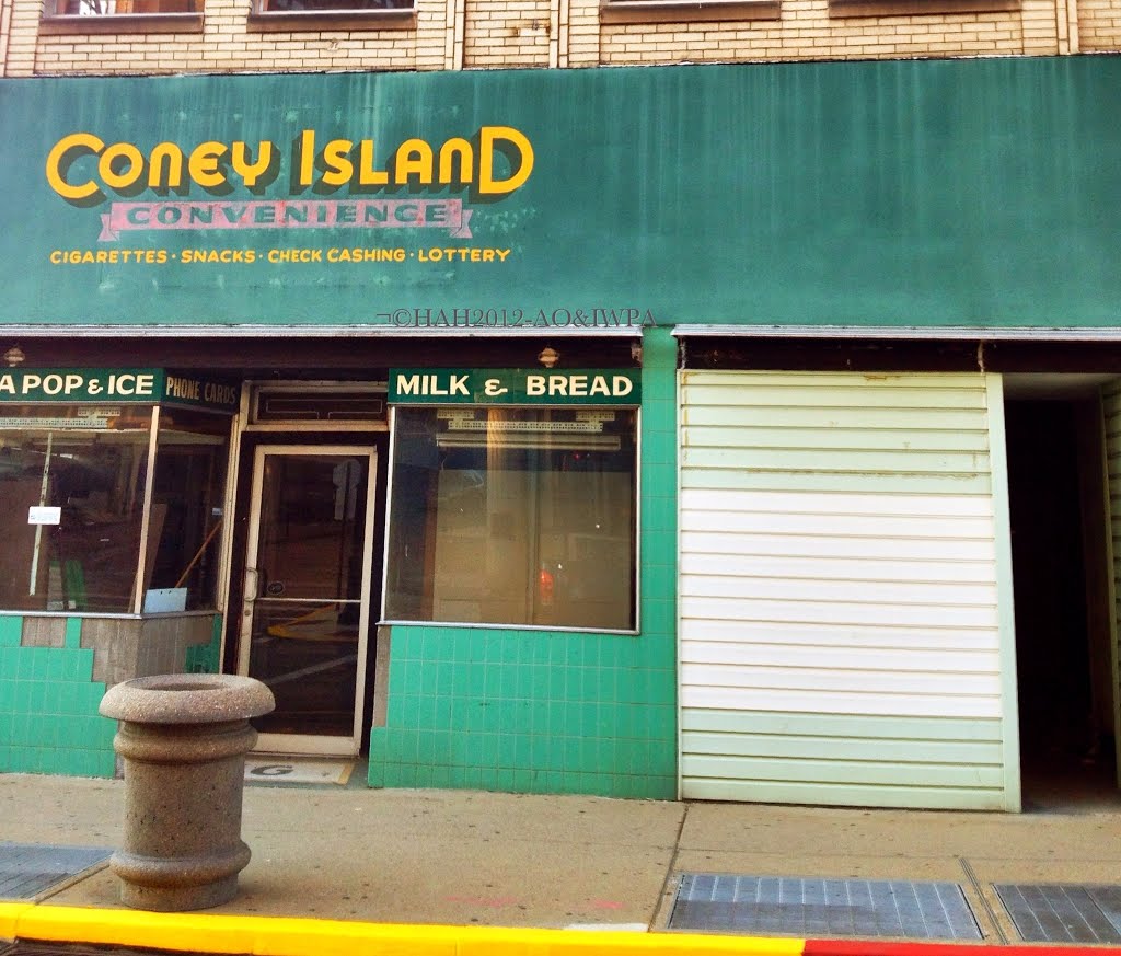 Abandoned Coney Island Convenience, Мак-Киспорт