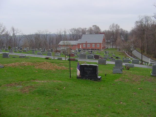 North Ten Mile Baptist Church and Cemetery, Марианна