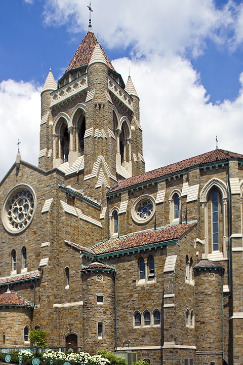St Bernard Catholic Church, Маунт-Лебанон